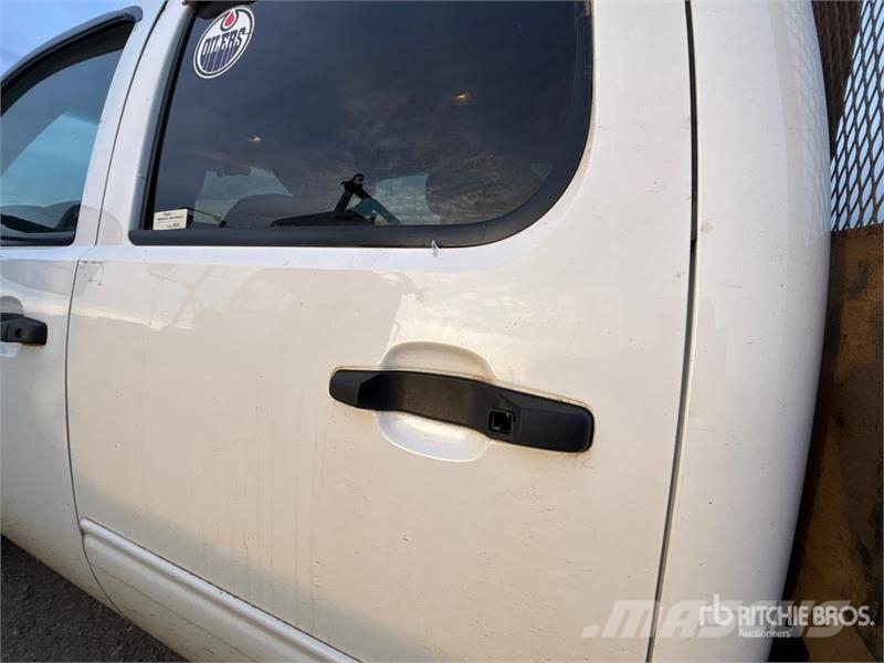 Chevrolet Silverado 2500HD Ciężarówki typu Platforma / Skrzynia
