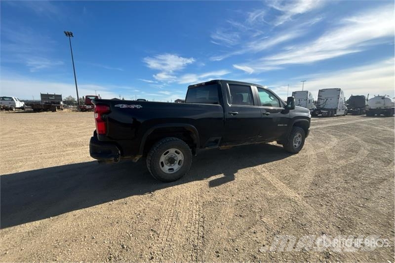 Chevrolet Silverado 2500HD 4x4 Crew Cab Pickup Други