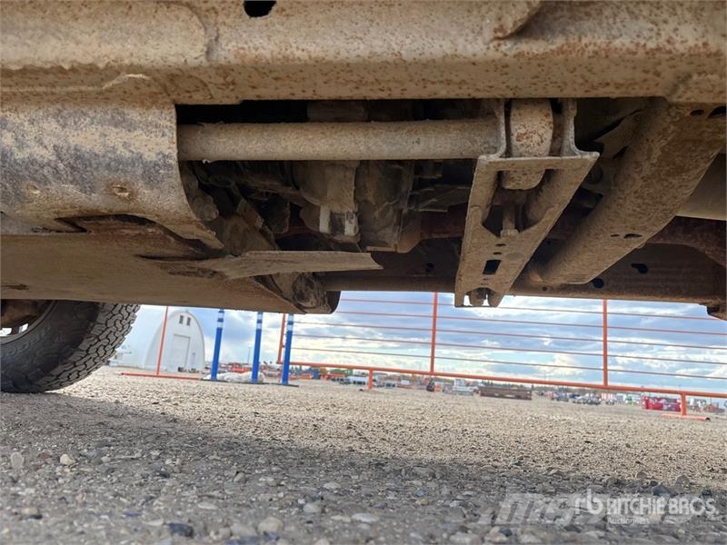 Chevrolet Silverado 2500HD 4x4 Crew Cab Pickup Други