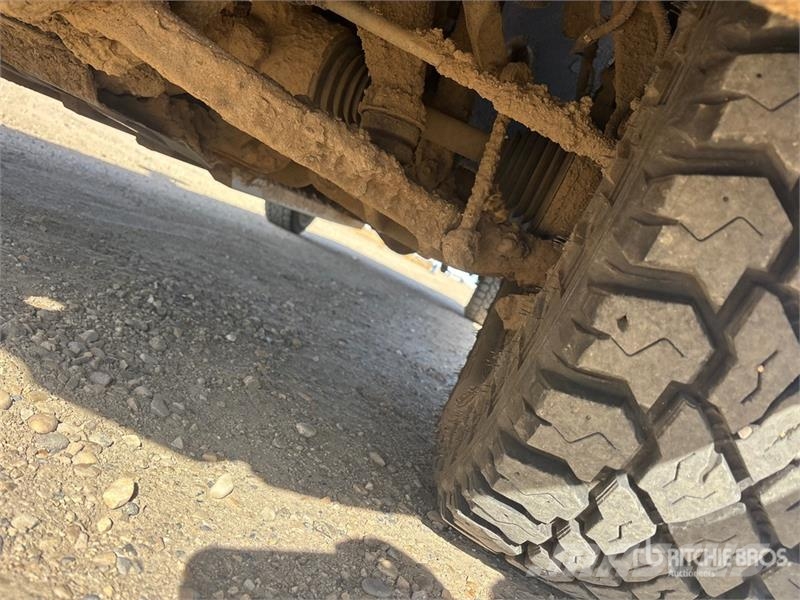 Chevrolet Silverado 2500HD 4x4 Crew Cab Pickup Други