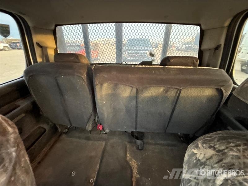 Chevrolet Silverado 2500HD Ciężarówki typu Platforma / Skrzynia