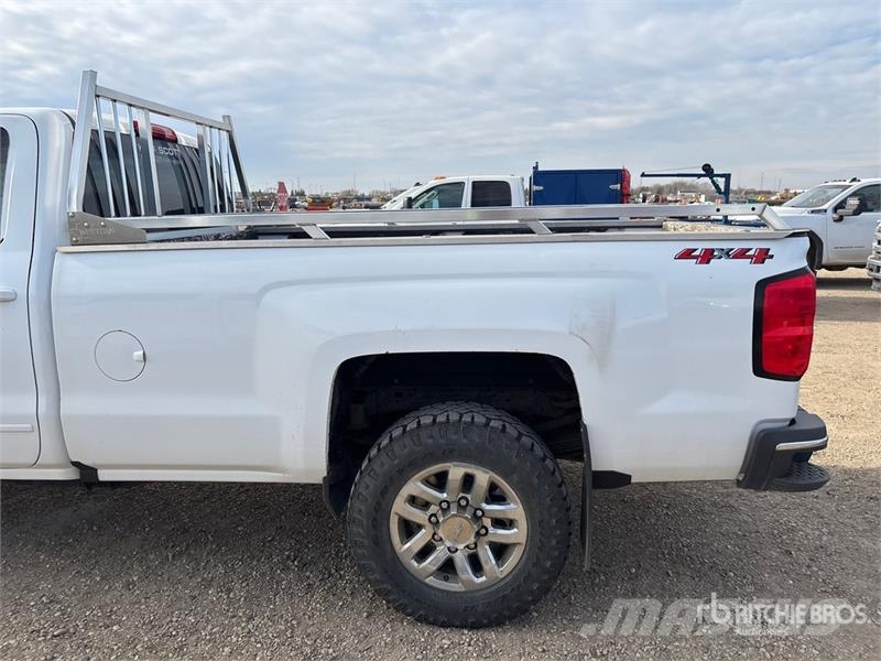 Chevrolet Silverado 3500HD 4x4 Crew Cab Pickup Citi