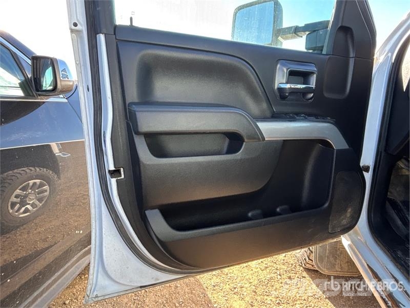 Chevrolet Silverado 3500HD LT 4x4 Crew Cab Pickup Ostalo