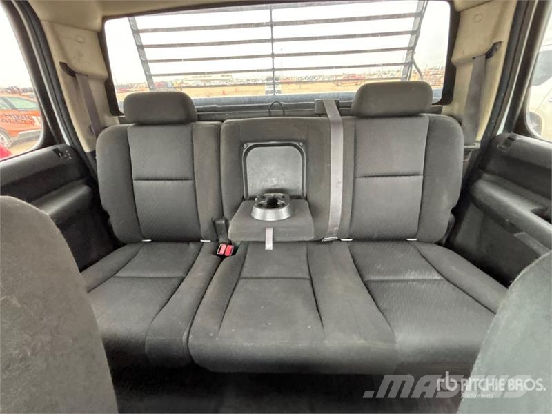 Chevrolet Silverado 3500HD Flatbed/Dropside trucks