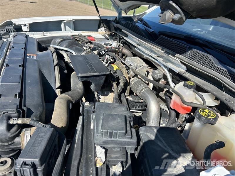 Chevrolet Silverado 3500 LT 4x4 Extended Cab Pickup Прочие фургоны