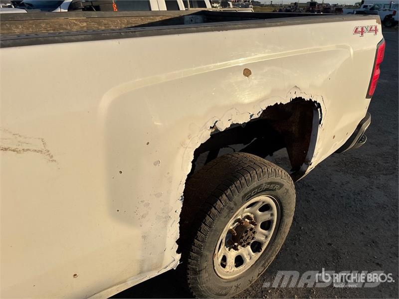 Chevrolet Silverado 3500HD 4x4 Crew Cab Pickup Anders