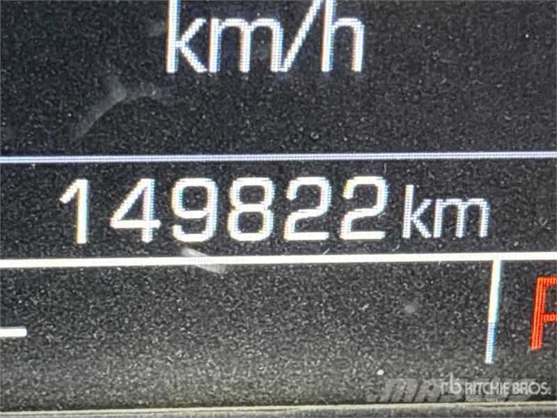 Chevrolet Silverado 3500HD شاحنات مسطحة/مفصلية الجوانب