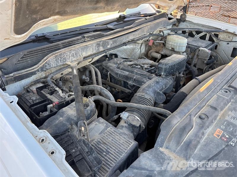 Chevrolet Silverado 3500HD 4x4 Crew Cab Pickup Anders