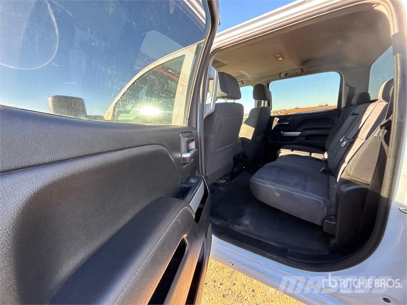 Chevrolet Silverado 3500HD LT 4x4 Crew Cab Pickup Ostalo