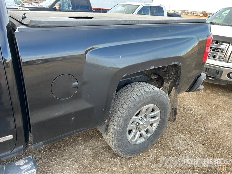 Chevrolet Silverado 3500HD Z71 4x4 Crew Cab Pickup أخرى
