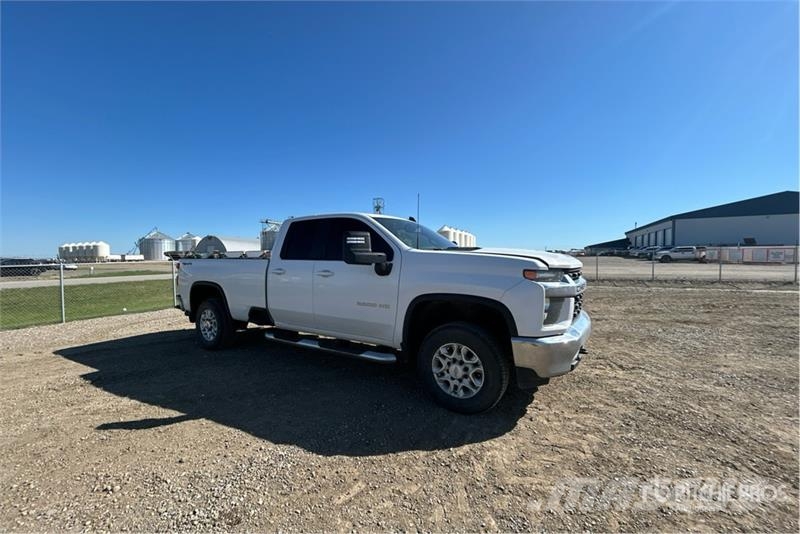Chevrolet Silverado 3500 LT 4x4 Extended Cab Pickup Прочие фургоны