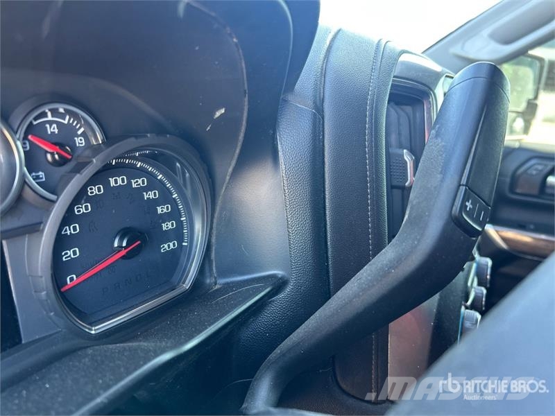 Chevrolet Silverado 3500 LT 4x4 Extended Cab Pickup Прочие фургоны
