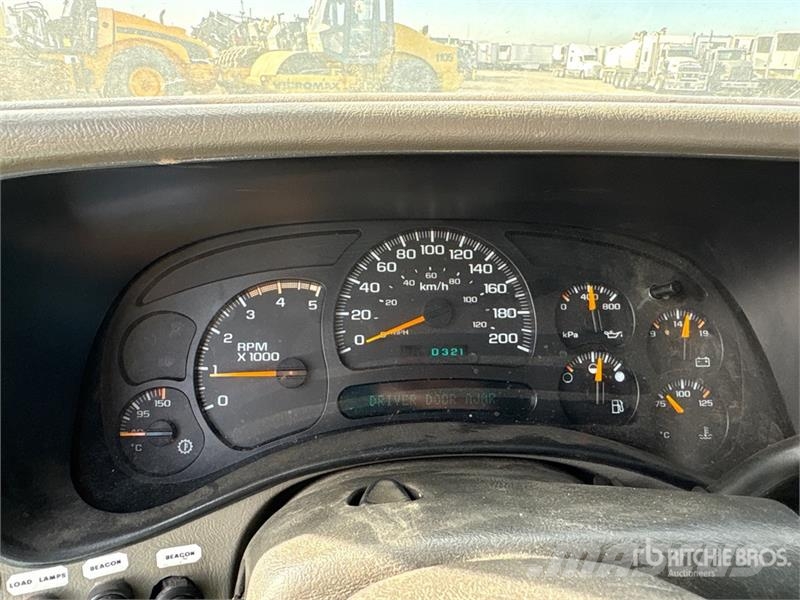Chevrolet SILVERADO 3500 4x4 Crew Cab Pickup Citi