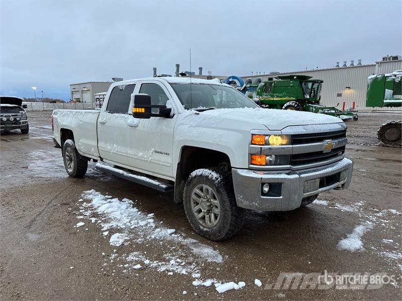 Chevrolet Silverado 3500HD LT 4x4 Crew Cab Pickup Otras furgonetas