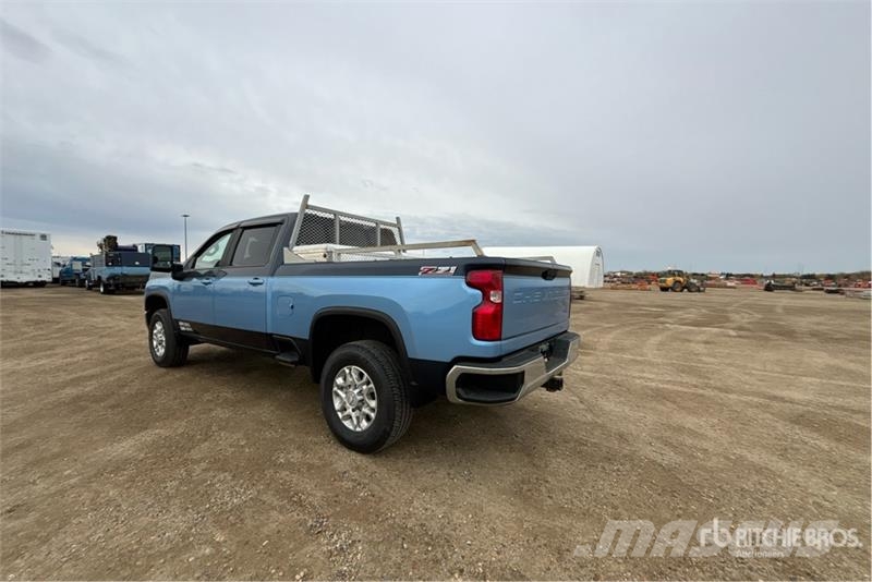 Chevrolet Silverado 3500HD LT 4x4 Crew Cab Pickup Övriga bilar