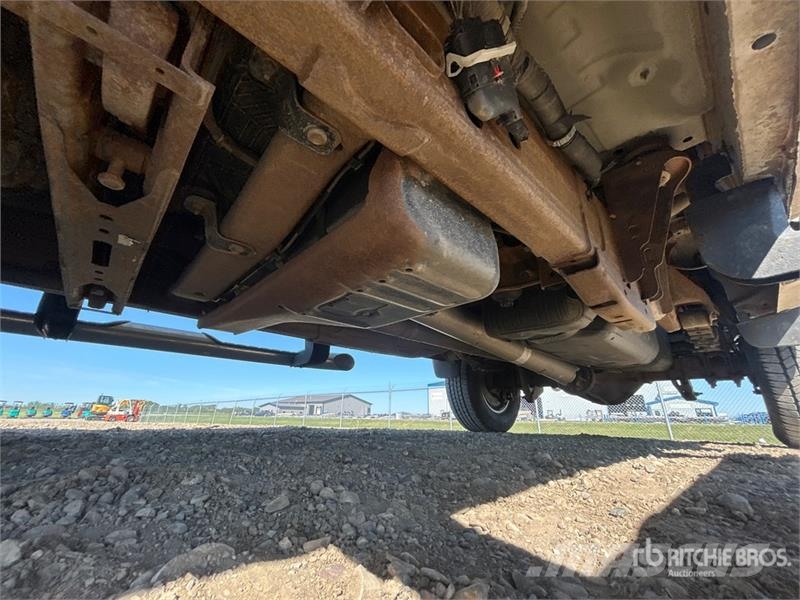 Chevrolet Silverado 3500 LT 4x4 Extended Cab Pickup Прочие фургоны