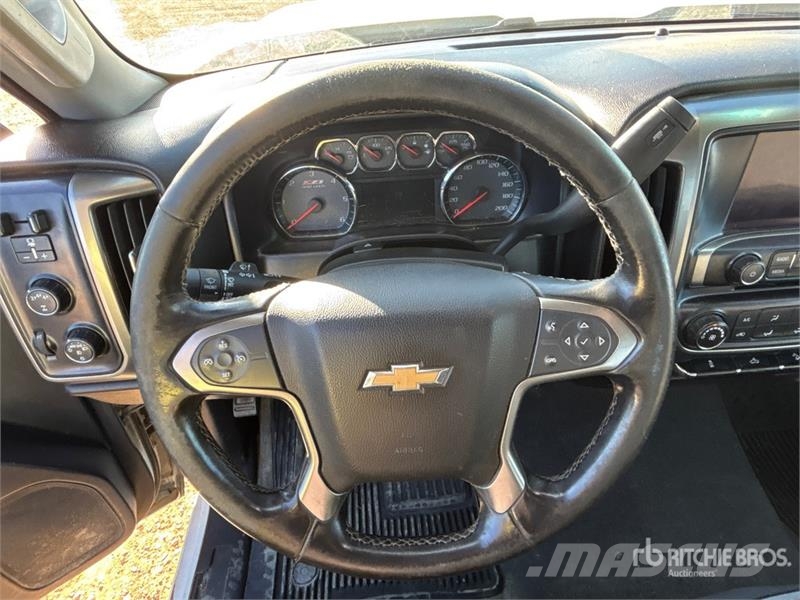 Chevrolet Silverado 3500HD LT 4x4 Crew Cab Pickup Ostalo