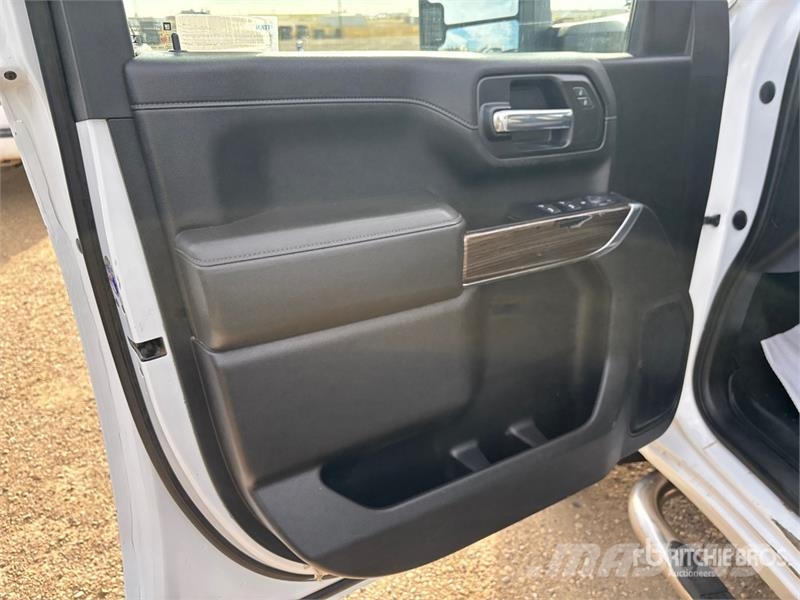 Chevrolet Silverado 3500HD 4x4 Crew Cab Pickup Citi
