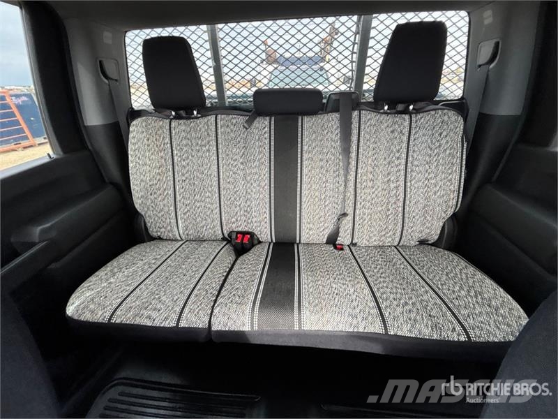 Chevrolet Silverado 3500HD LT 4x4 Crew Cab Pickup Övriga bilar