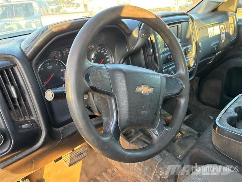 Chevrolet Silverado 3500HD 4x4 Crew Cab Pickup Anders