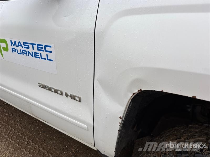 Chevrolet Silverado 3500HD Camiones plataforma