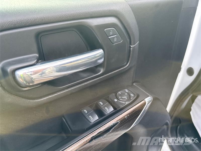 Chevrolet Silverado 3500HD 4x4 Crew Cab Pickup Citi