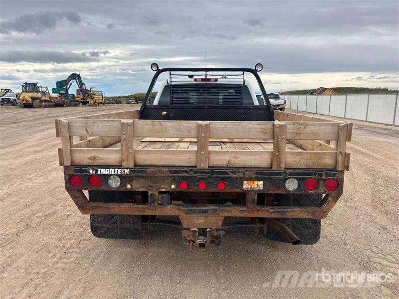 Chevrolet Silverado 3500HD Platformos/ Pakrovimas iš šono
