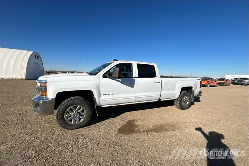 Chevrolet Silverado 3500HD LT 4x4 Crew Cab Pickup Ostalo
