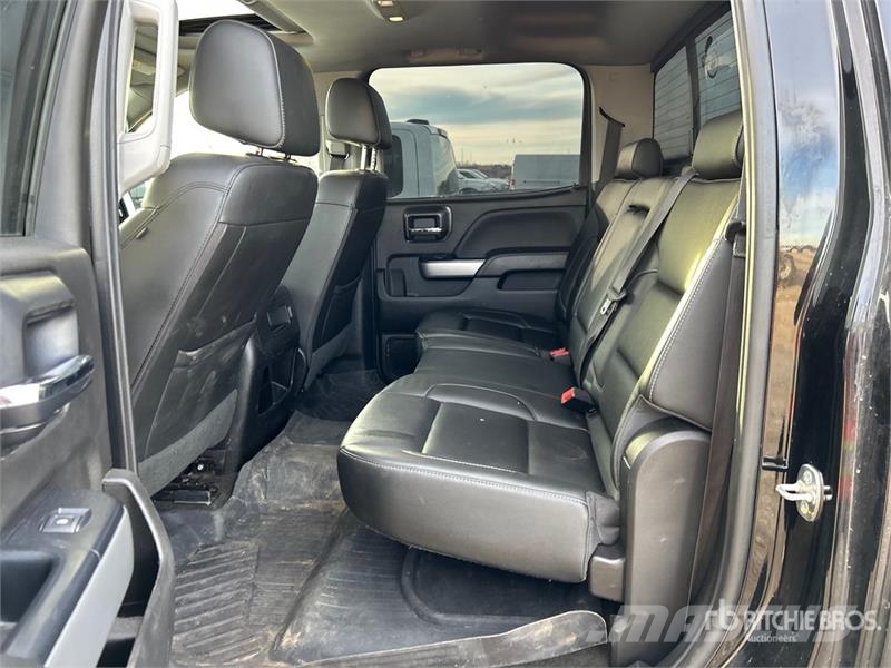 Chevrolet Silverado 3500HD Z71 4x4 Crew Cab Pickup أخرى