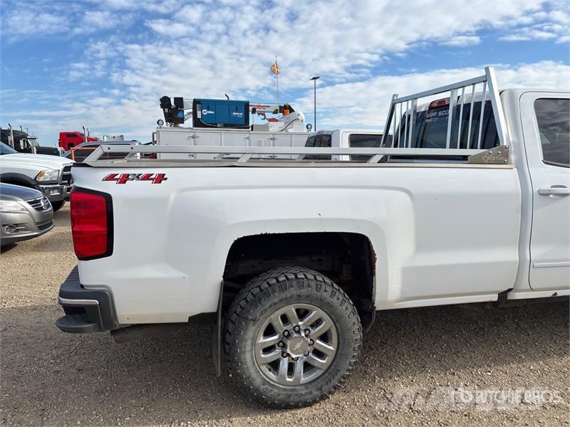 Chevrolet Silverado 3500HD 4x4 Crew Cab Pickup Citi