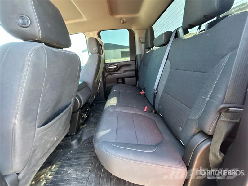 Chevrolet Silverado 3500 LT 4x4 Extended Cab Pickup Прочие фургоны