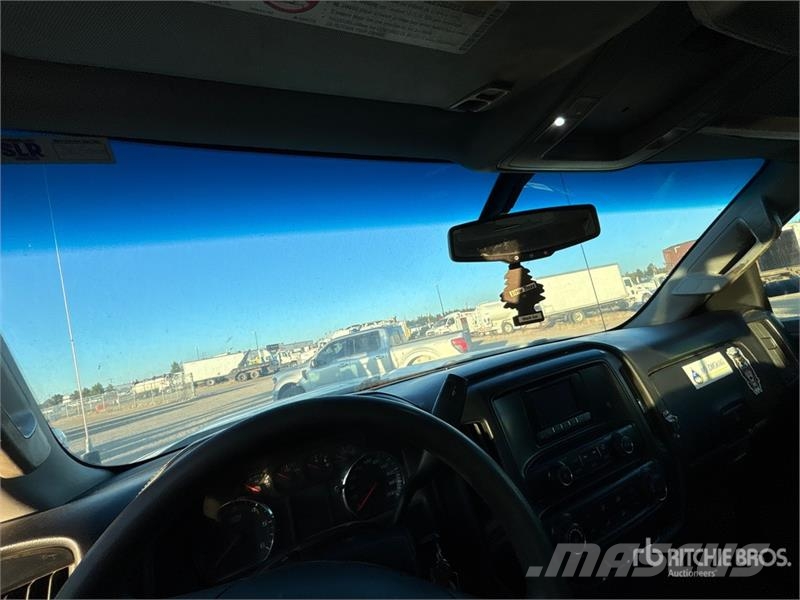 Chevrolet Silverado 3500HD 4x4 Crew Cab Pickup Anders