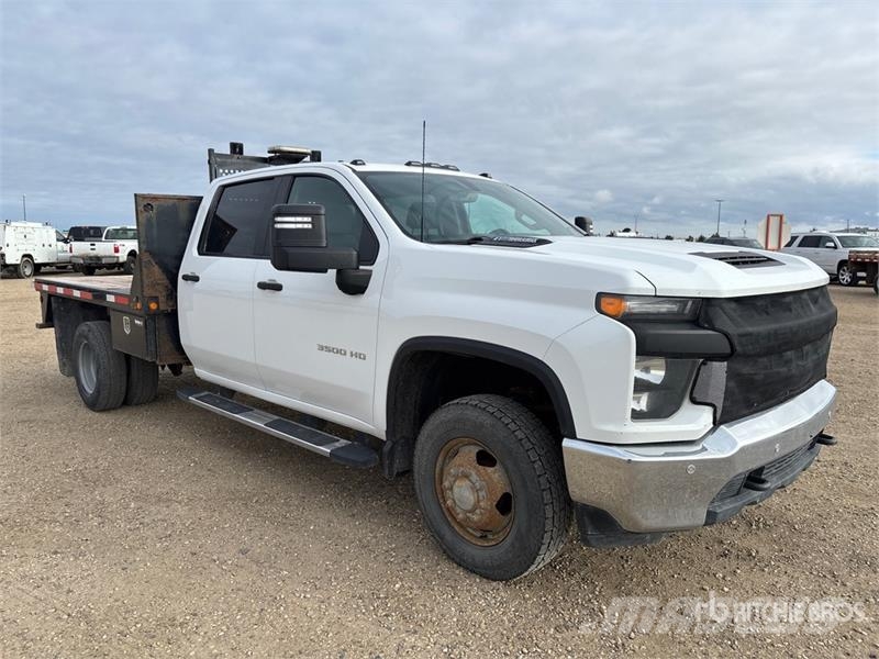 Chevrolet Silverado 3500HD Plošinové nákladné automobily/nákladné automobily so sklápacími bočnicami