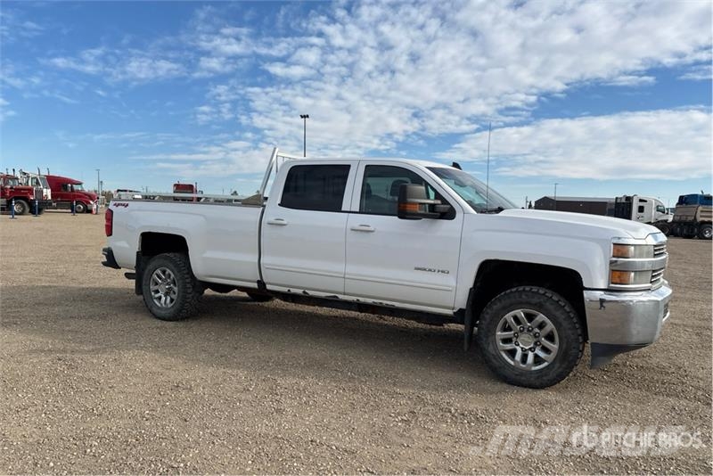 Chevrolet Silverado 3500HD 4x4 Crew Cab Pickup Citi
