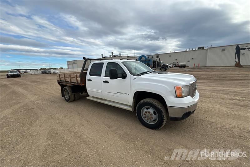 Chevrolet Silverado 3500HD Platformos/ Pakrovimas iš šono