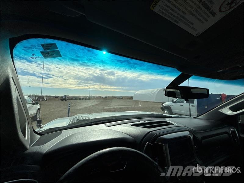 Chevrolet Silverado 3500HD 4x4 Crew Cab Pickup Citi