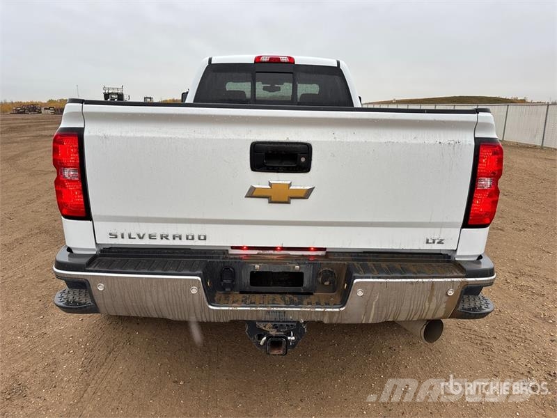 Chevrolet Silverado 3500HD Drugi