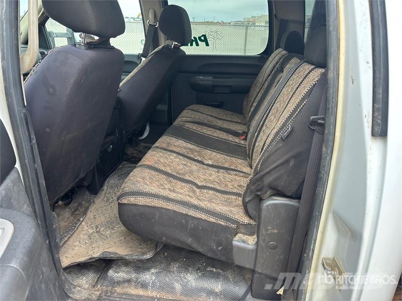 Chevrolet Silverado 3500HD Platformos/ Pakrovimas iš šono
