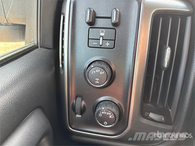 Chevrolet Silverado 3500HD 4x4 Crew Cab Pickup Citi