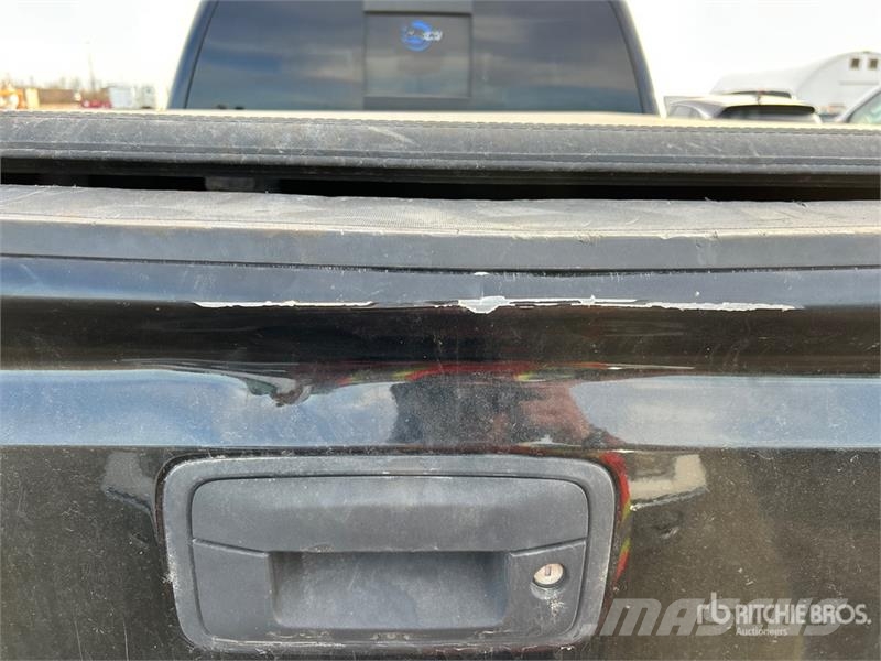 Chevrolet Silverado 3500HD Z71 4x4 Crew Cab Pickup أخرى