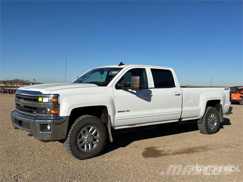 Chevrolet Silverado 3500HD LT 4x4 Crew Cab Pickup Ostalo
