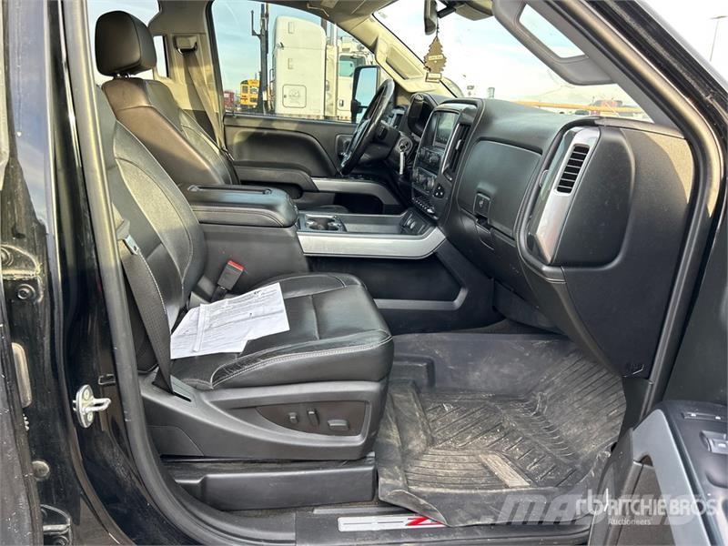 Chevrolet Silverado 3500HD Z71 4x4 Crew Cab Pickup أخرى