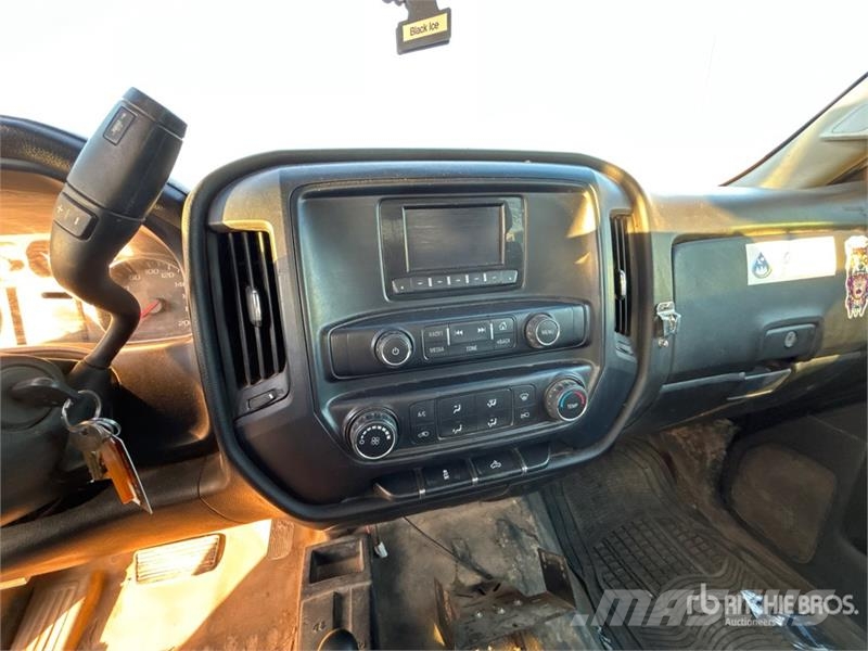 Chevrolet Silverado 3500HD 4x4 Crew Cab Pickup Anders
