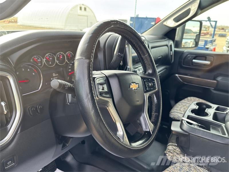Chevrolet Silverado 3500HD 4x4 Crew Cab Pickup Citi