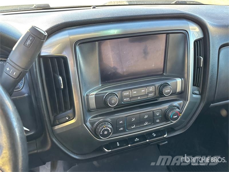 Chevrolet Silverado 3500HD LT 4x4 Crew Cab Pickup Ostalo