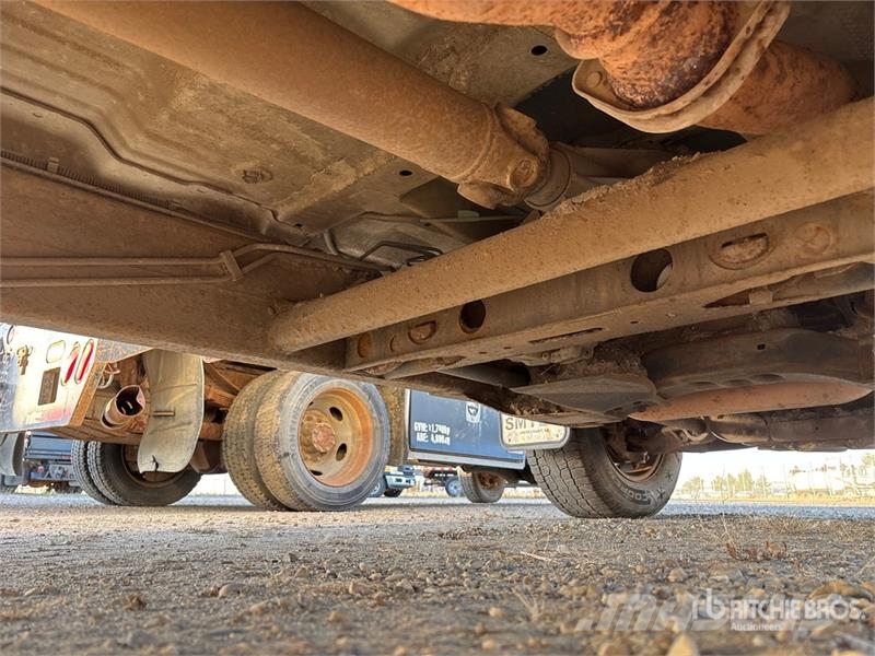 Chevrolet Silverado 3500HD 4x4 Crew Cab Pickup Anders