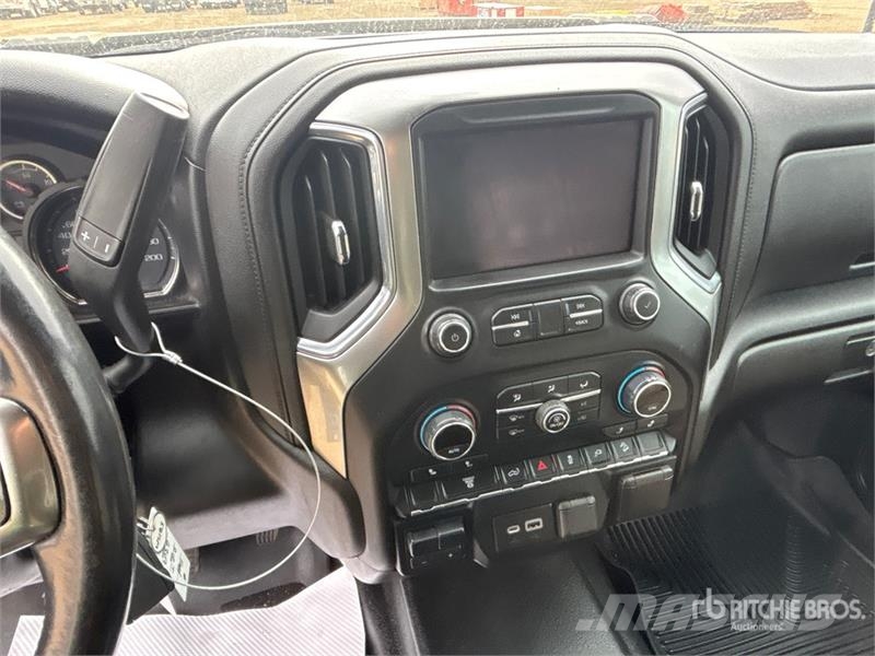 Chevrolet Silverado 3500HD LT 4x4 Crew Cab Pickup Övriga bilar