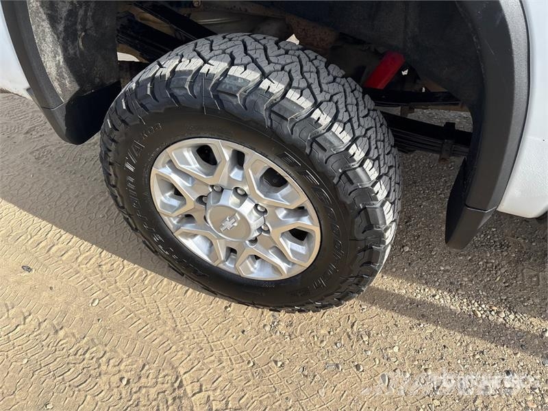 Chevrolet Silverado 3500HD 4x4 Crew Cab Pickup Citi