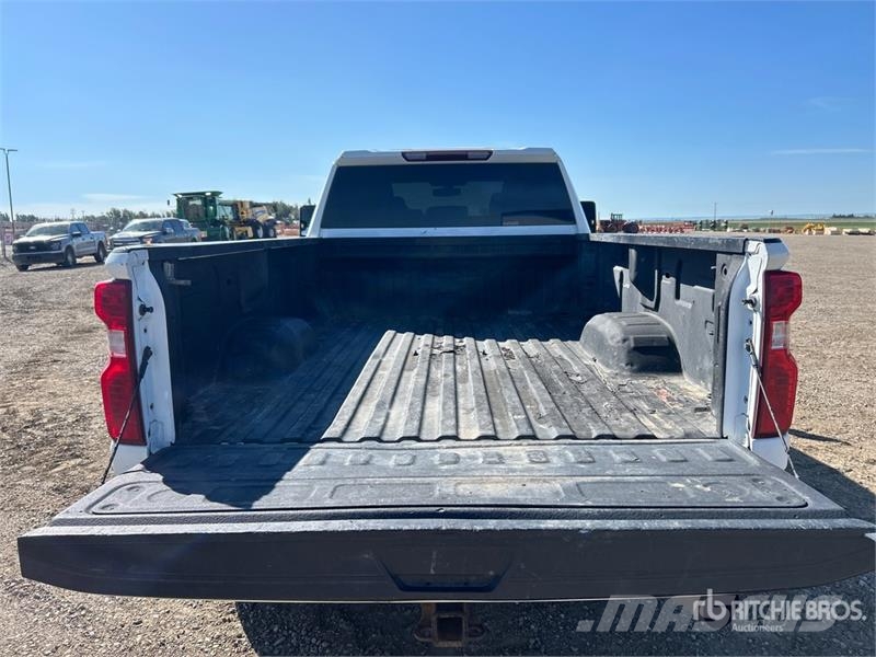 Chevrolet Silverado 3500 LT 4x4 Extended Cab Pickup Прочие фургоны