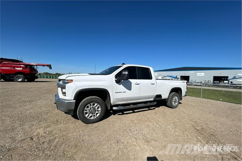 Chevrolet Silverado 3500 LT 4x4 Extended Cab Pickup Прочие фургоны